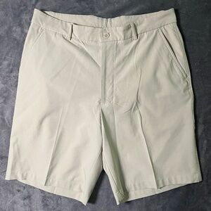Men’s Lone Cypress by Pebble Beach Light Khaki golf shorts size 34